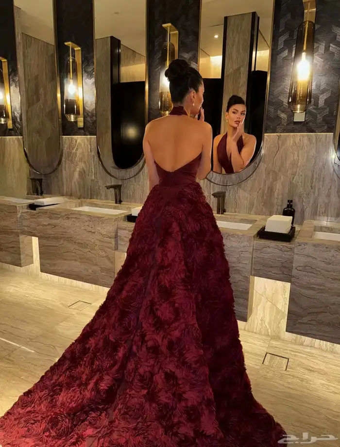 فستان للبيع اشتريته ب1000 وببيعه ب350 2