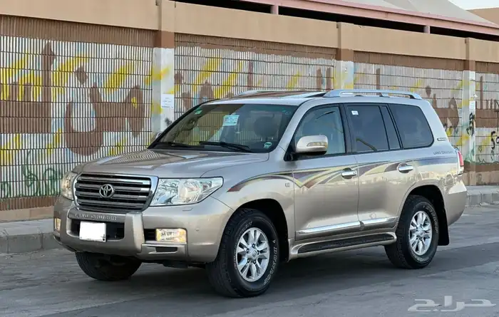 لاندكروزر GXR 2011 6V 2
