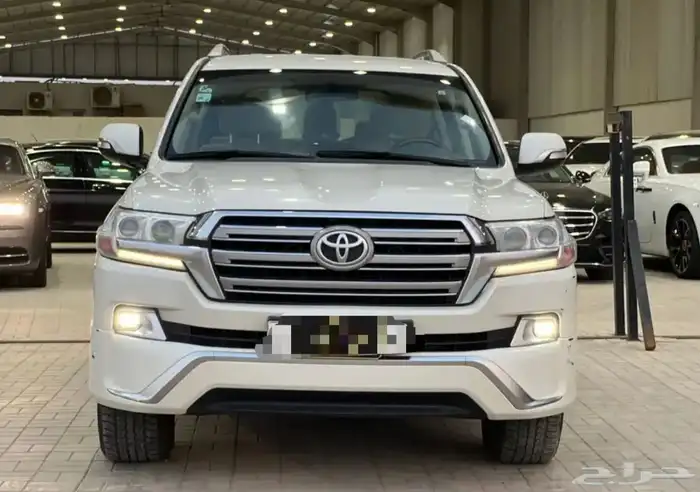 جيب لاندكروزر 2018 وكاله من الصدام لصدام وين أهل الصنف 4