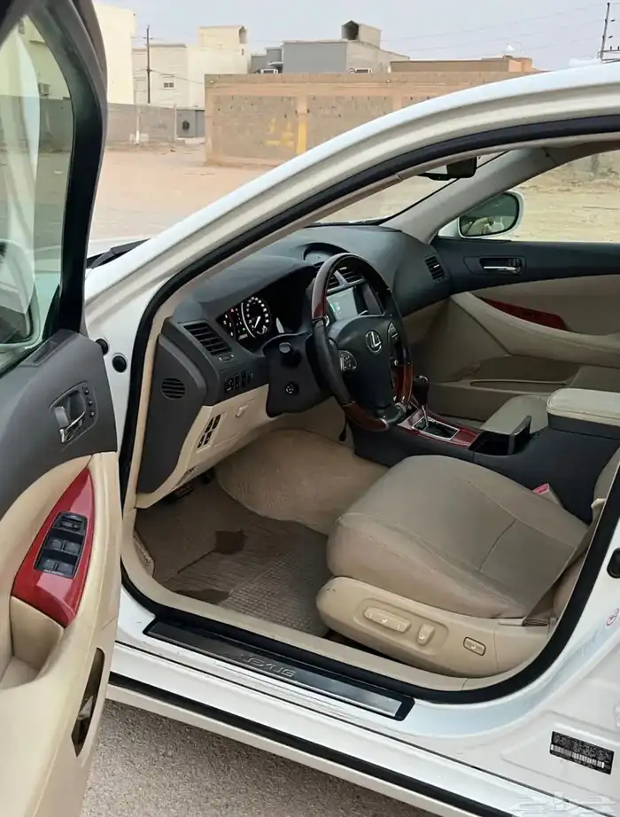 للبيع سيارة لكزز ES 350 2008 11