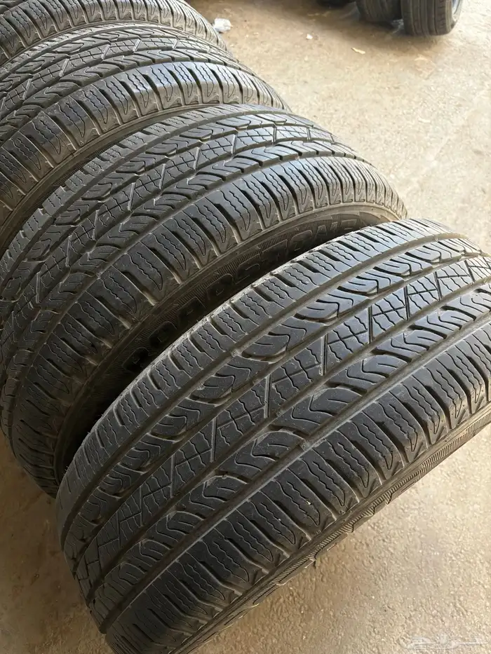 كفرات اسكويا275 65 18ريدستون كوري 2