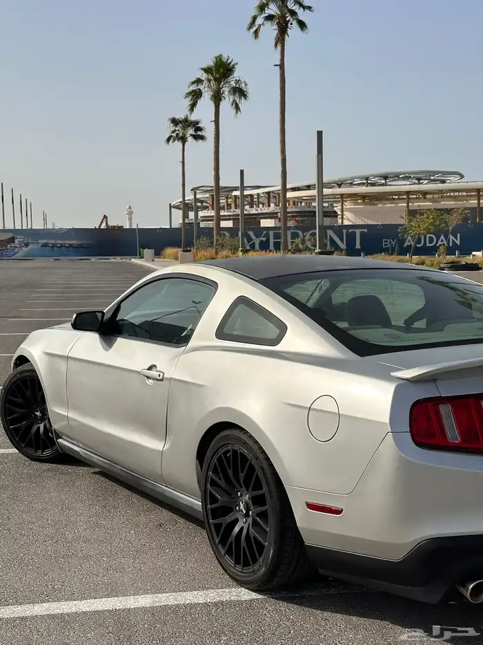 فورد موستنج v6 2010 1
