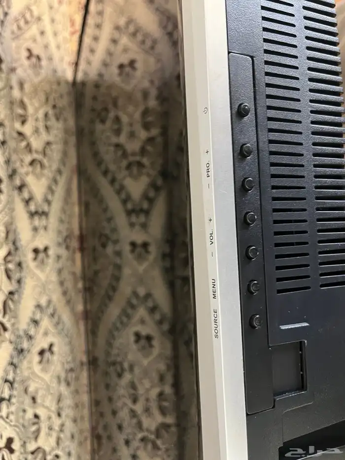 تلفزون (TCL) 55 بوصه استعمال نظيف جدا  مع الرموت 8