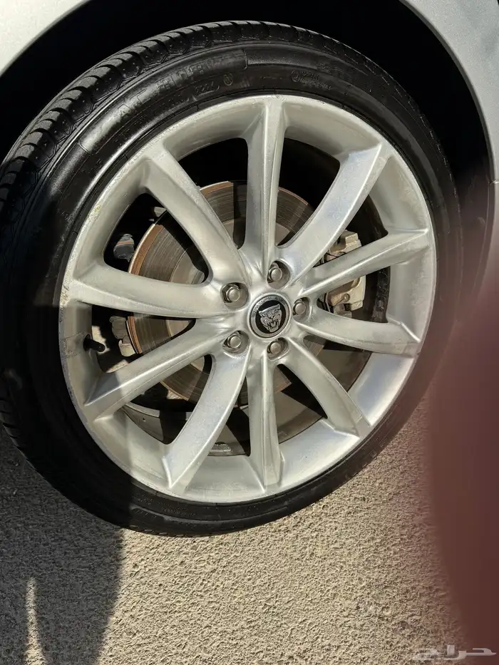 Jaguar XF-2012 8