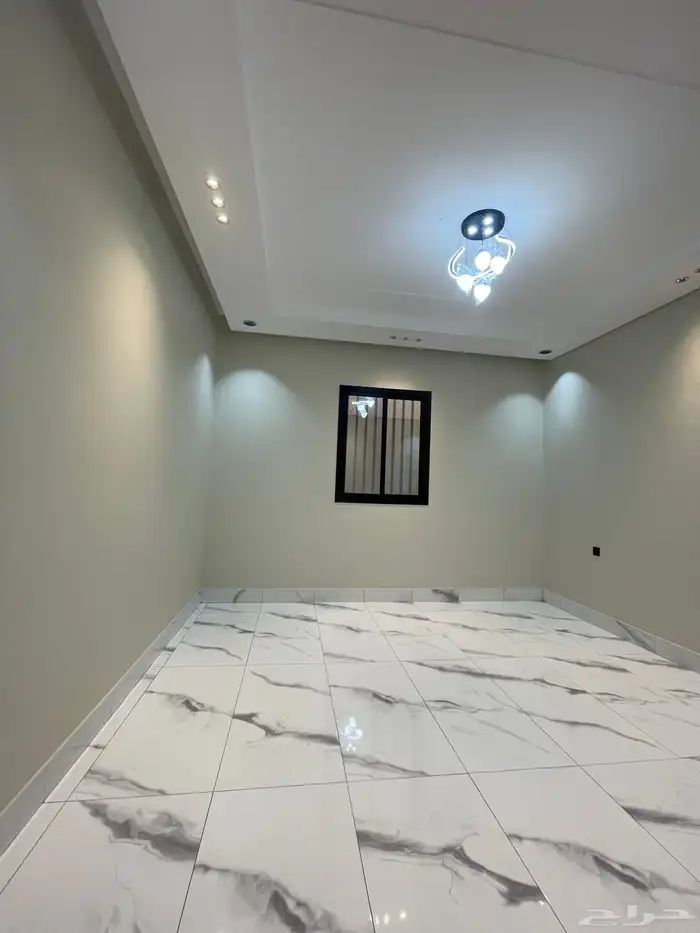للبيع ارواف ارضيه ورواف علويه تشطيب ممتاز شمال الخميس 46