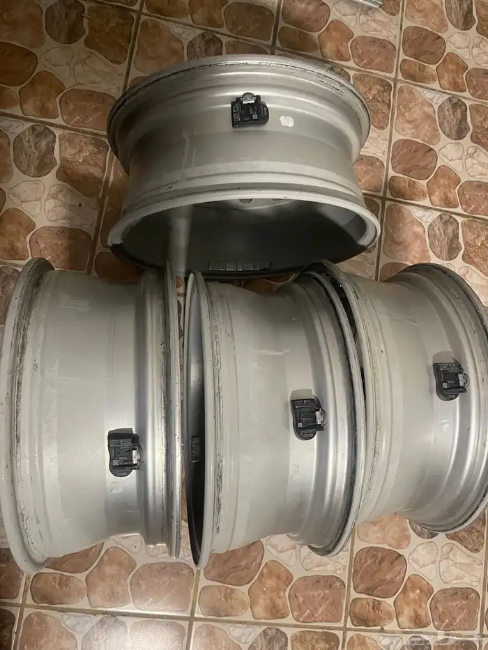 جنوط كيا اوبتيما اصلية موديل 2018 مقاس 16 4