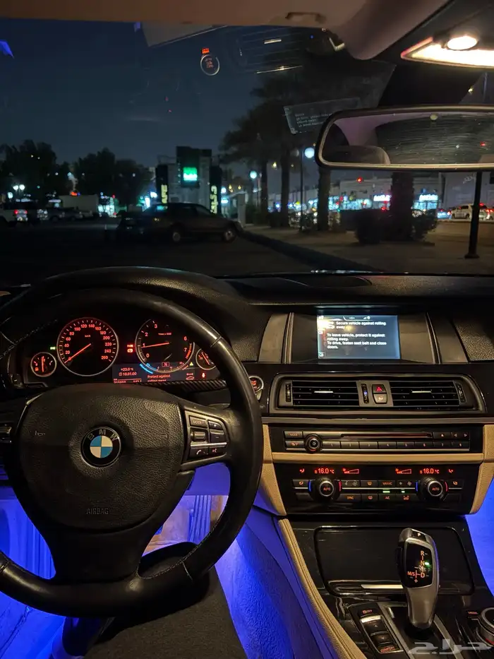 بي ام 520i موديل 2015 للبيع او البدل 3