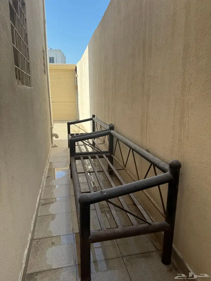 كراسي وطاولات حديد 1