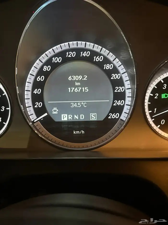 مرسيدس AMG E300 V6 كوبيه 2011 ممشى 176 الف 4
