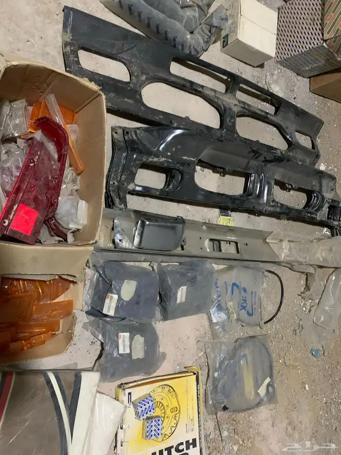 قطع غيار نيسان ددسن 84-83 7