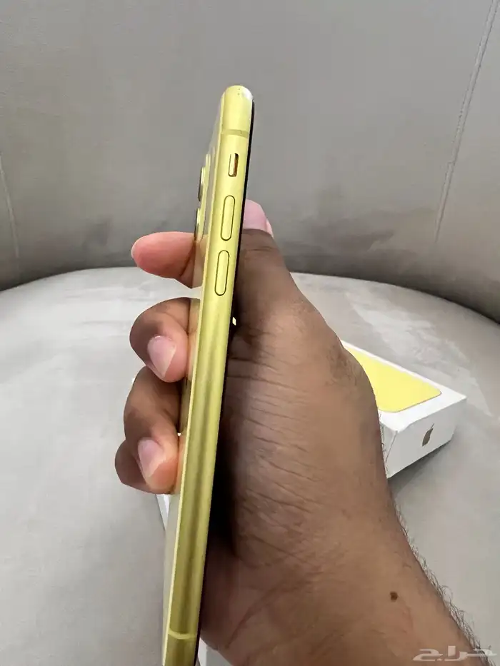 للبيع ايفون 11 العادي استخدام بسيط مخزن 0