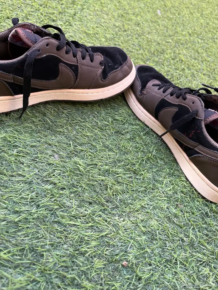 شوز نايك Travis scott 6