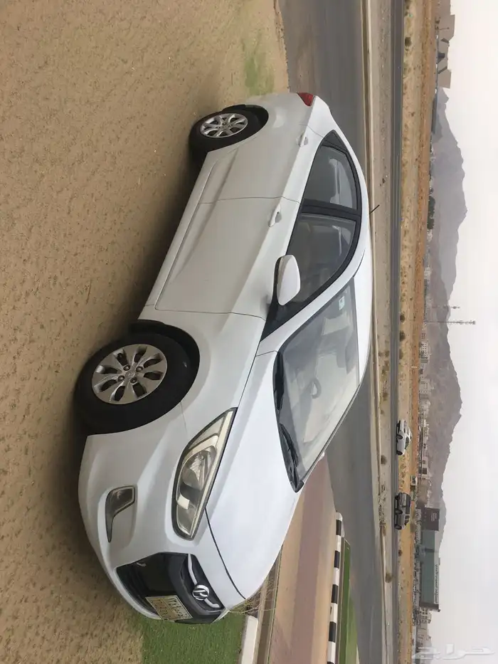للبيع اكسنت 2018 0