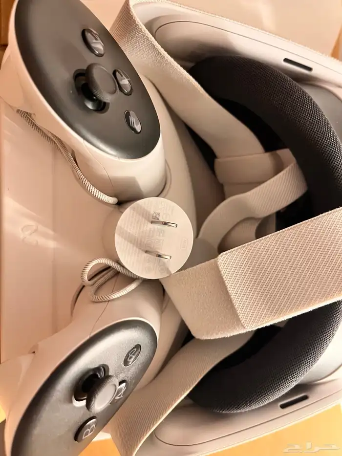 نظارة واقع افتراضي vr meta quest 3s 4