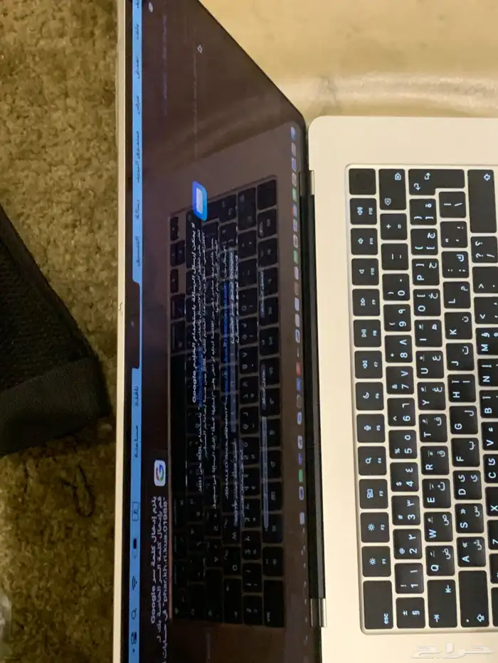 MacBook Air  ذهبي  إصدار 15.02024  ذاكره 8 2