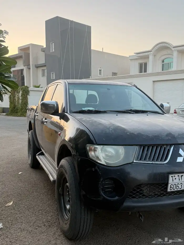 ميتسوبيشي L200 2009 1