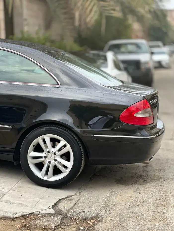مرسيديس CLK مستورد من اليابان مخزن 3