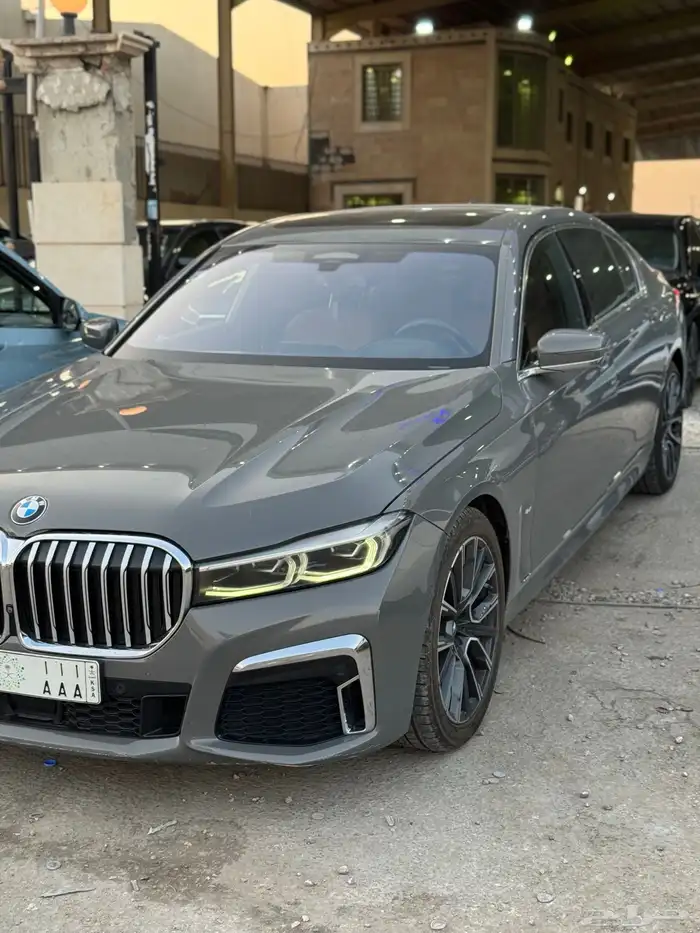 bmw 730 فل كامل M kit موديل 2020 0