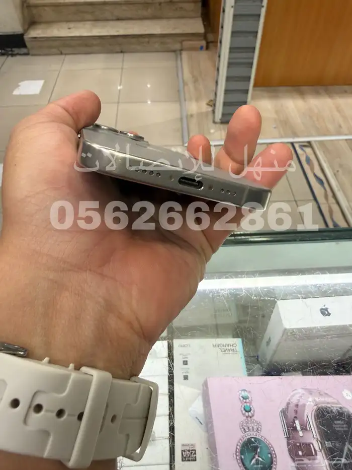 للبيع ايفون 15 برو 256 مستخدم 3