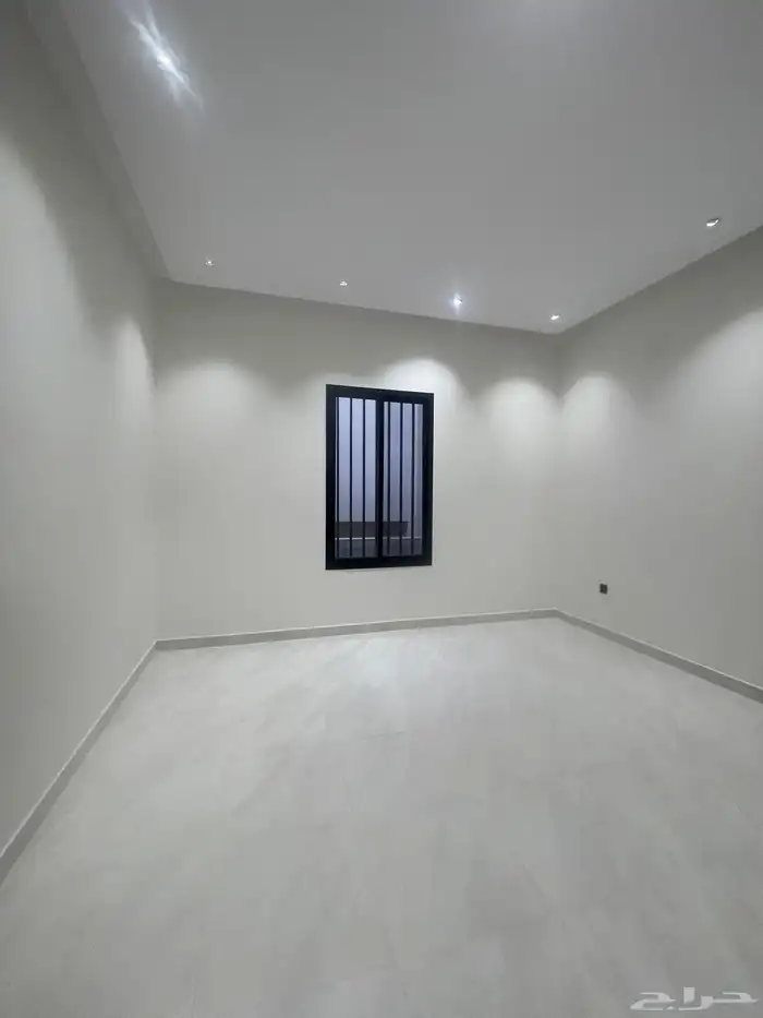 للبيع روف ارضى ببايكة سياره بسعر 690 الف ابها المحاله 24
