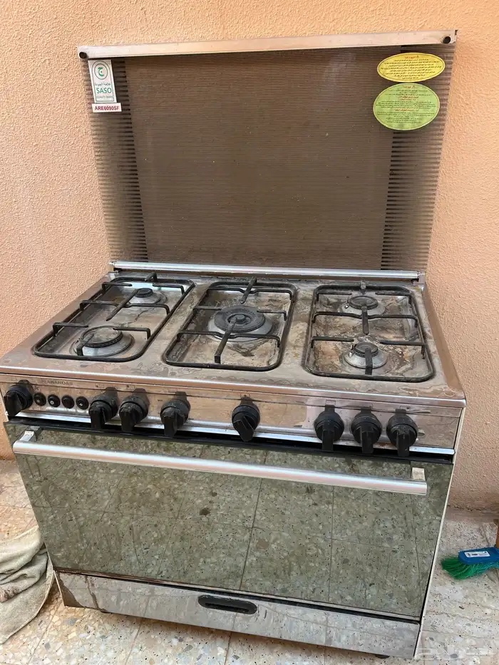 فرن قز نضيف شغال على الشرط 1