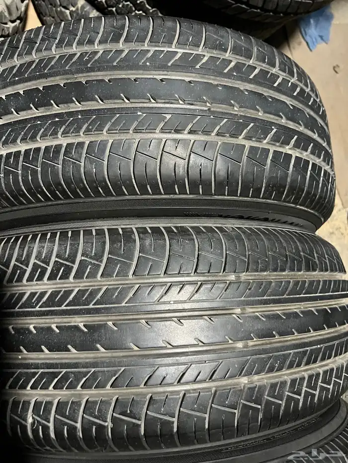 كفرات يوكهاما مقاس 215 55 17 0