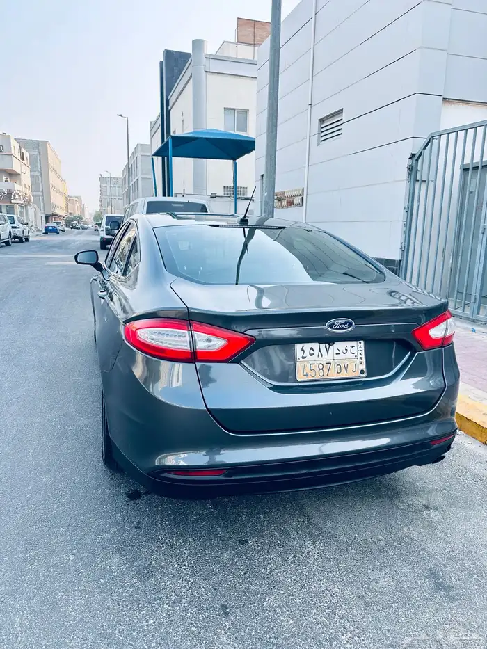 Ford Fusion 2016 1