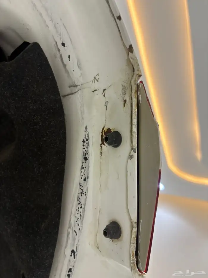 باب شنطة كورلا موديل2015 بلد نظيف ابيض لؤلؤي 14