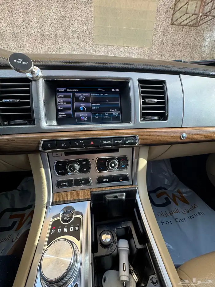 Jaguar XF-2012 2