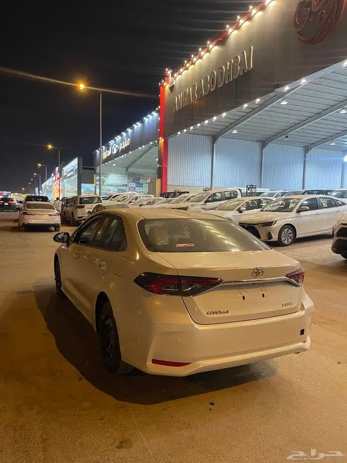 تويوتا كورولا XLI 2.0 طيس بنزين 2025 2