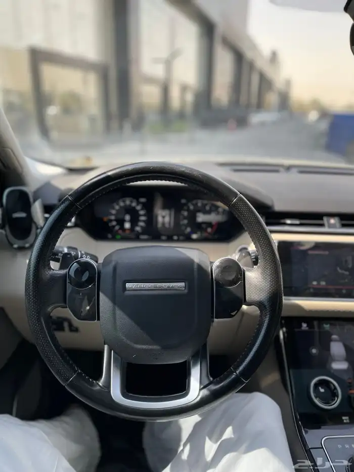 رنج روفر فيلر 2019 17