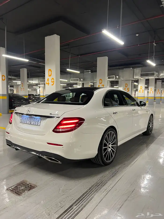 2017 E400 مرسيدس 5
