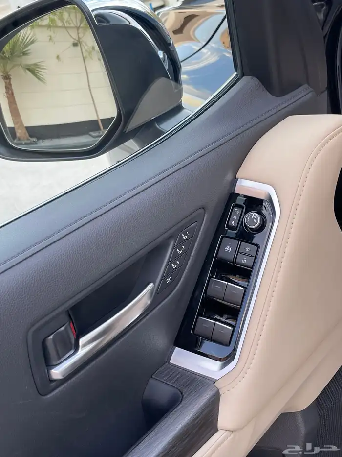 لاندكروزر 2022 VXR فل كامل وارد عبدالغني ممشى 90 وكاله شررط 24