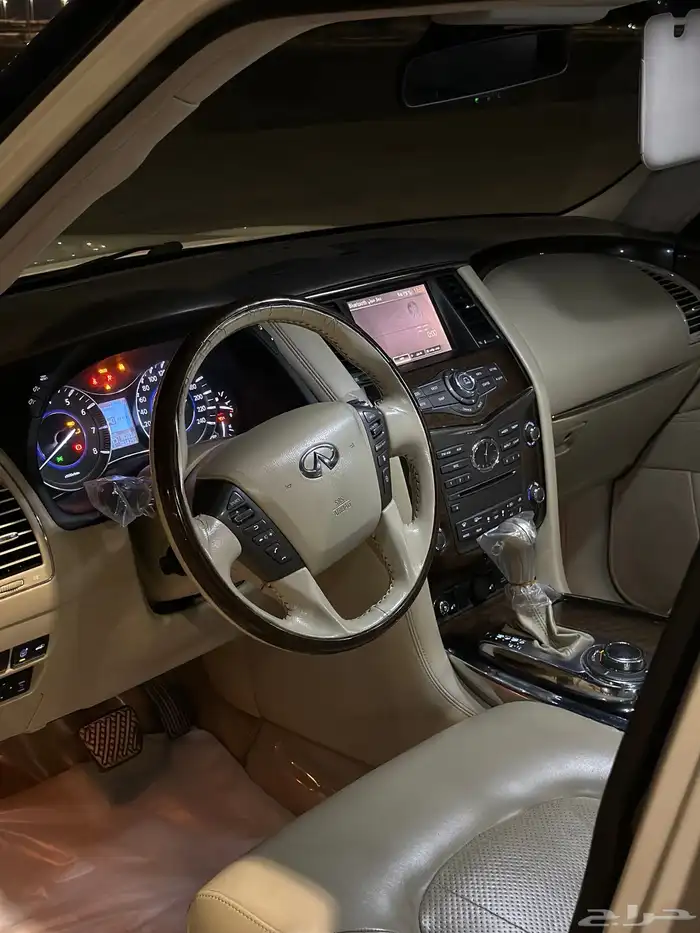 جيب انفنتي QX56 16