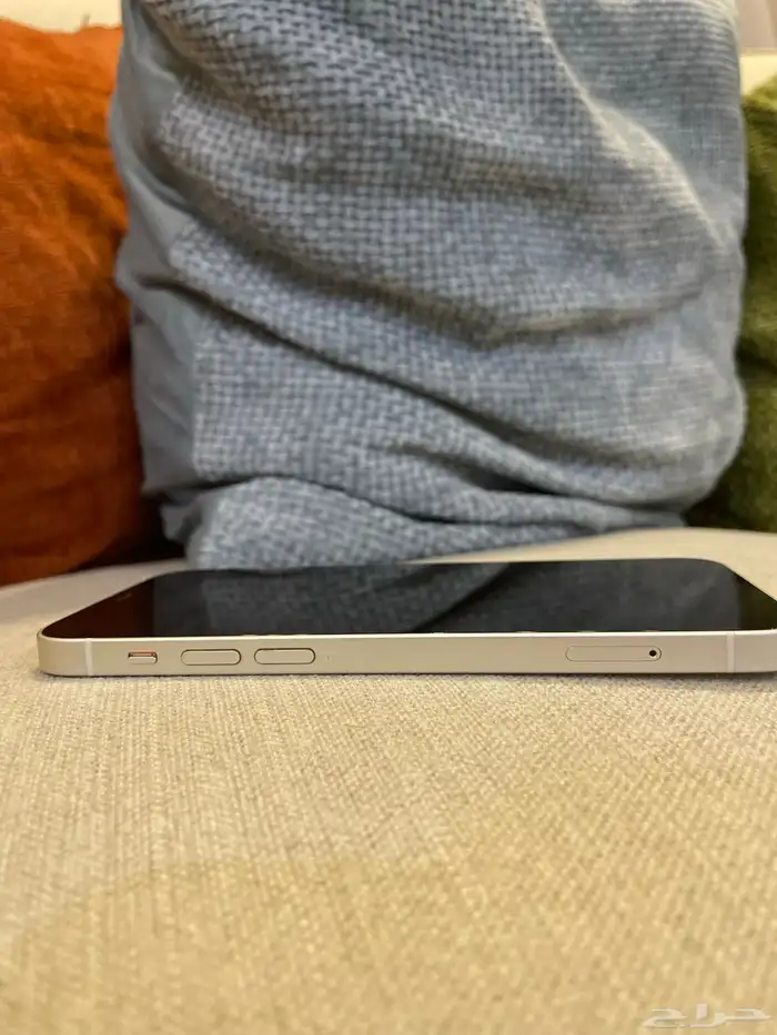 ايفون 12 - 128GB - ابيض - نظيف 4