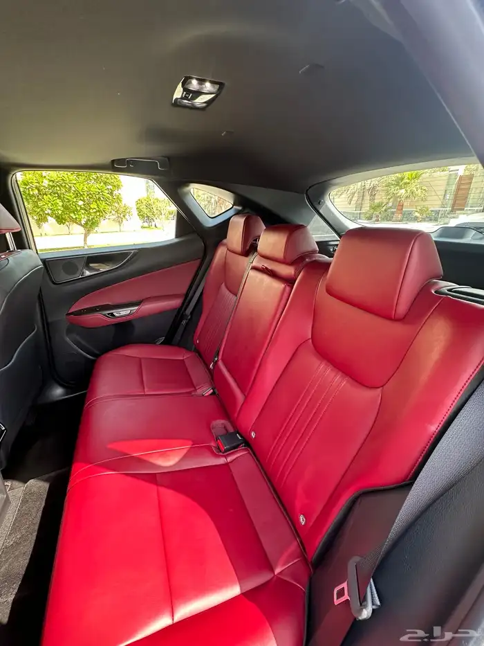 لكزس NX350 موديل 2024 نظيفة جدا -ممشى 33 ألف 10