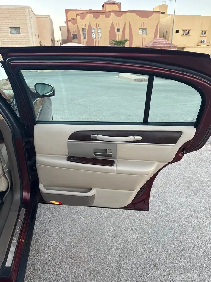 عنوان التميز فورت تاون كار شاص طويل 2003 36