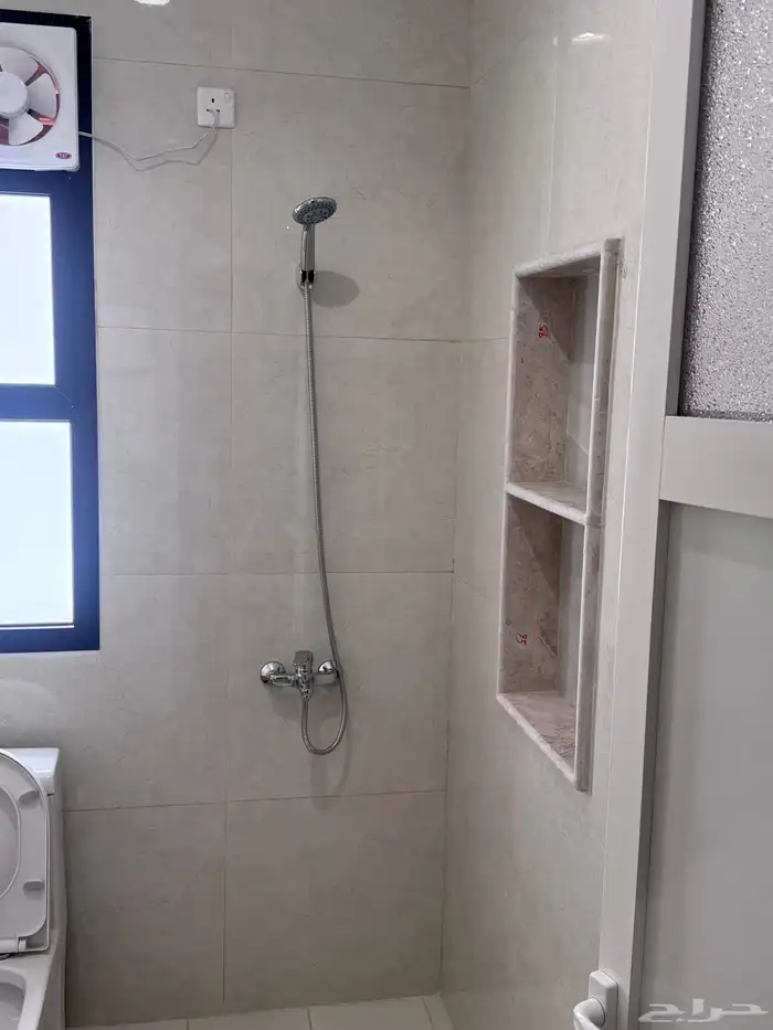 شقق سكنية للايجار   طالبات بنات فقط 5