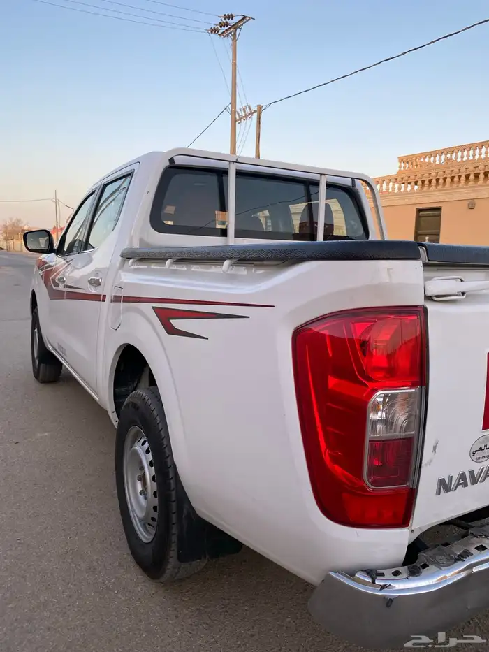 نيسان نافارا 5
