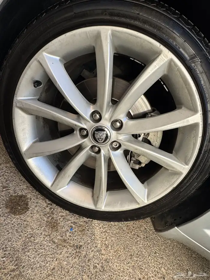 Jaguar XF-2012 23