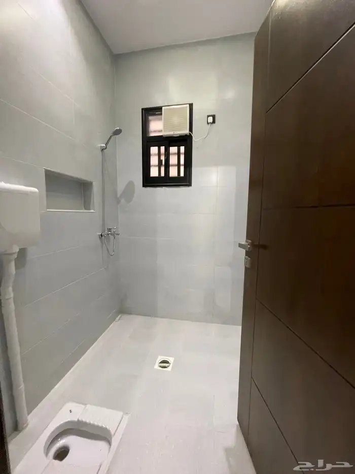 للبيع ارواف ارضيه ورواف علويه بحواش من 650 الف خميس مشيط 47