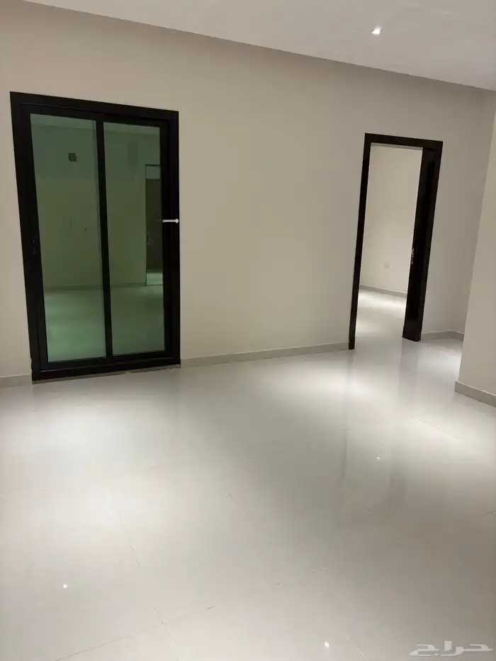 شقة للبيع في جوهرة السعادة 3