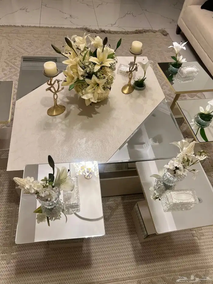 طاوله مع خدمات 6 3