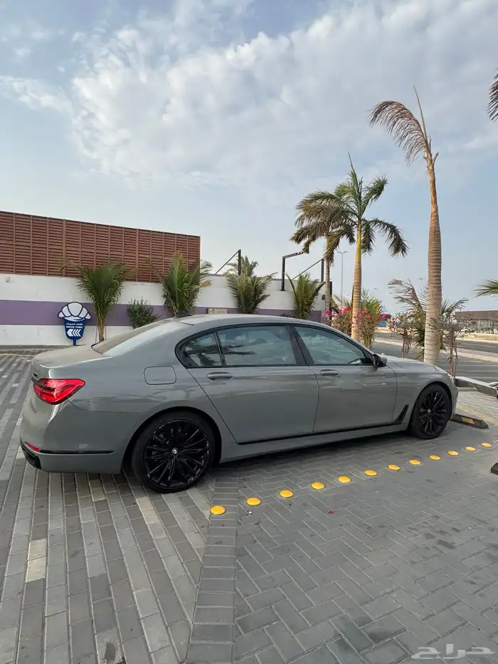 740LI BMW 2017 نظيفة جدا للبيع 2