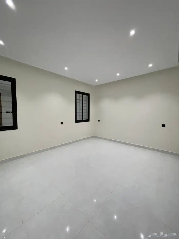 للبيع ارواف ارضيه ورواف علويه بحواش من 650 الف خميس مشيط 10
