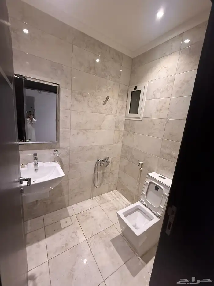 تحفة ستة غرف للايجار 30