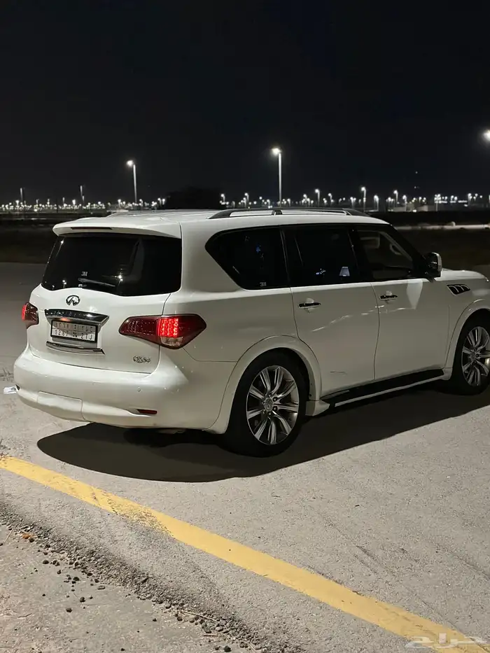 جيب انفنتي QX56 5