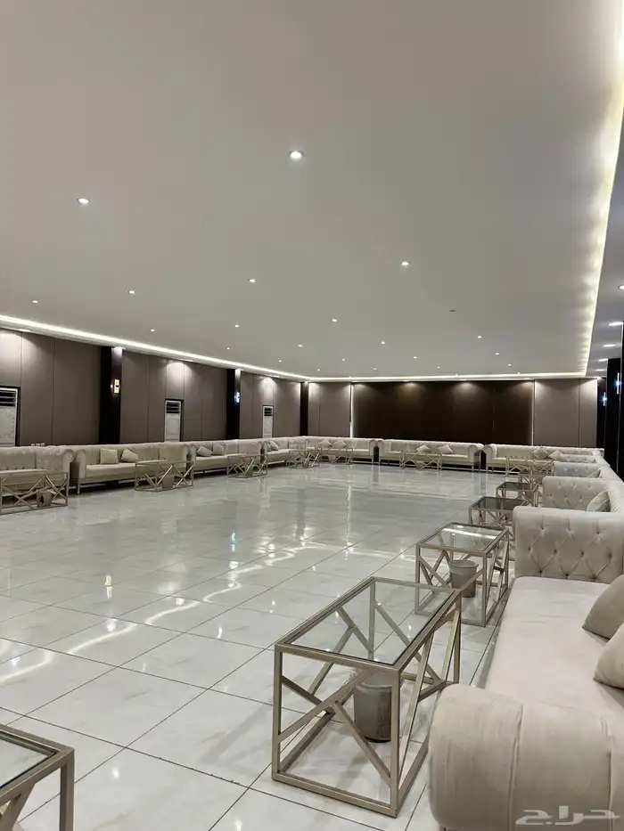 استراحه قسمين للايجار اليومي الرمال 1