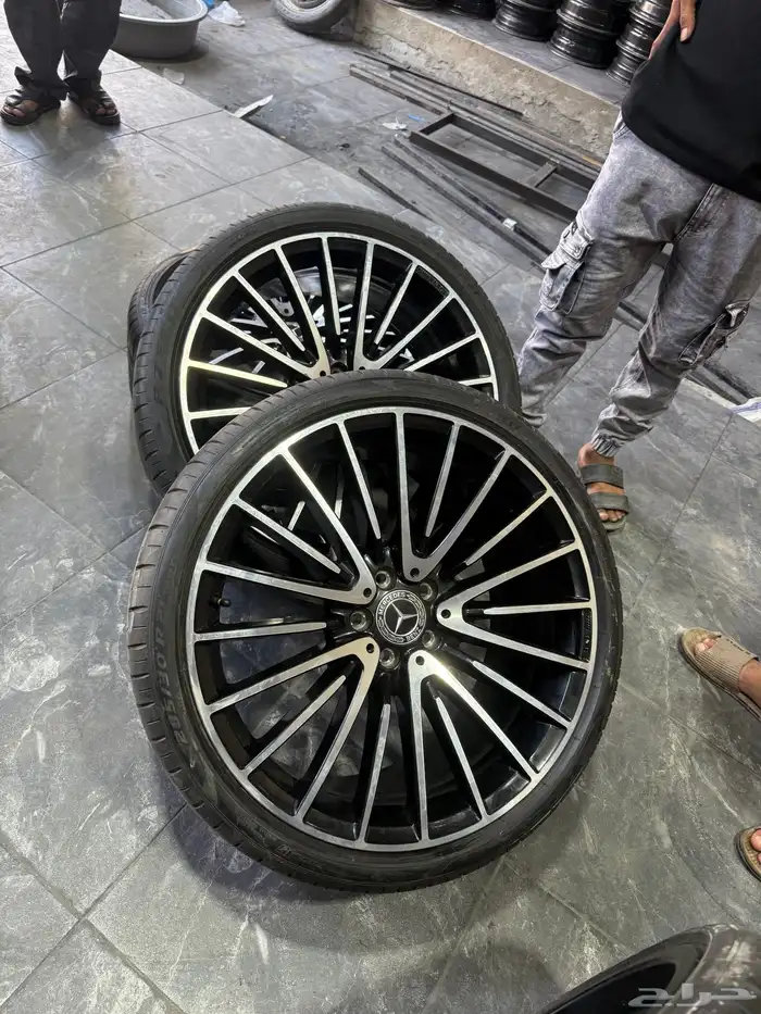 جنوط مرسدس الجوهره مقاس 21 مع كفرات بريلي اصلي وكاله 16