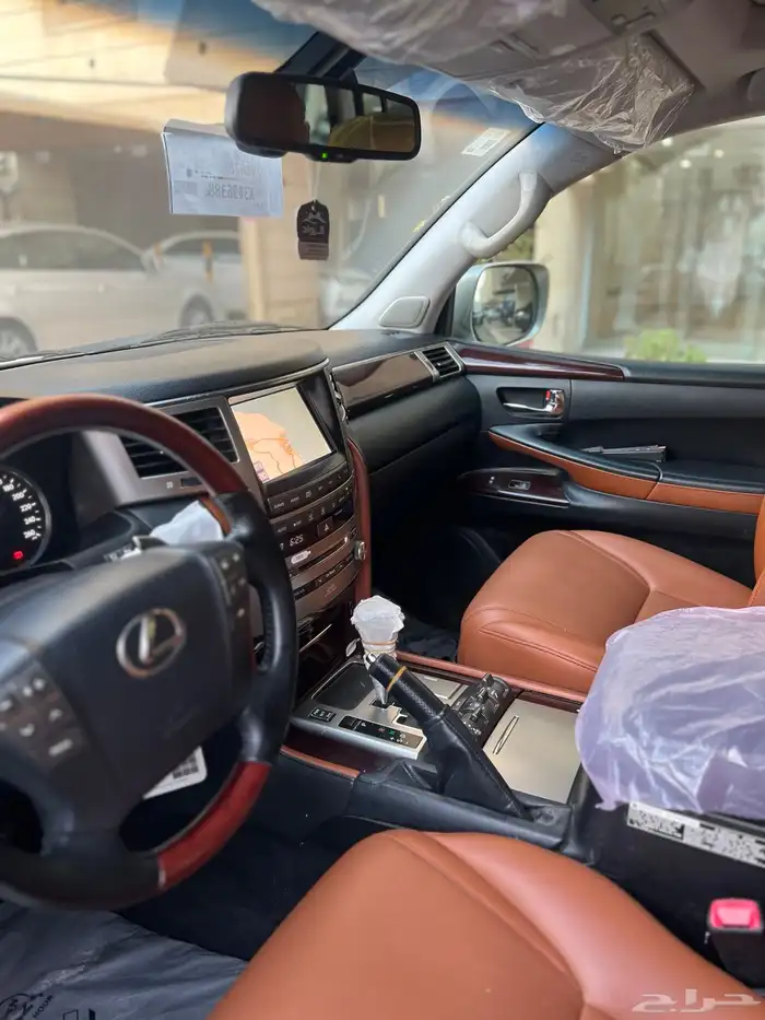جيب لكزس LX570 8